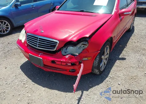 2003 Mercedes-Benz C 230 Kompressor Sport z USA, uszkodzony, nr VIN WDBRF40J83A484647